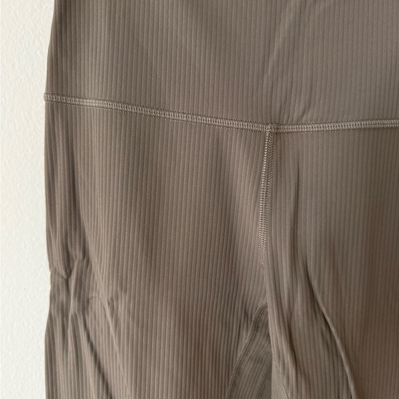 lululemon ribbed Align 25” Taupe Leggings - Nomad - Picture 2 of 5